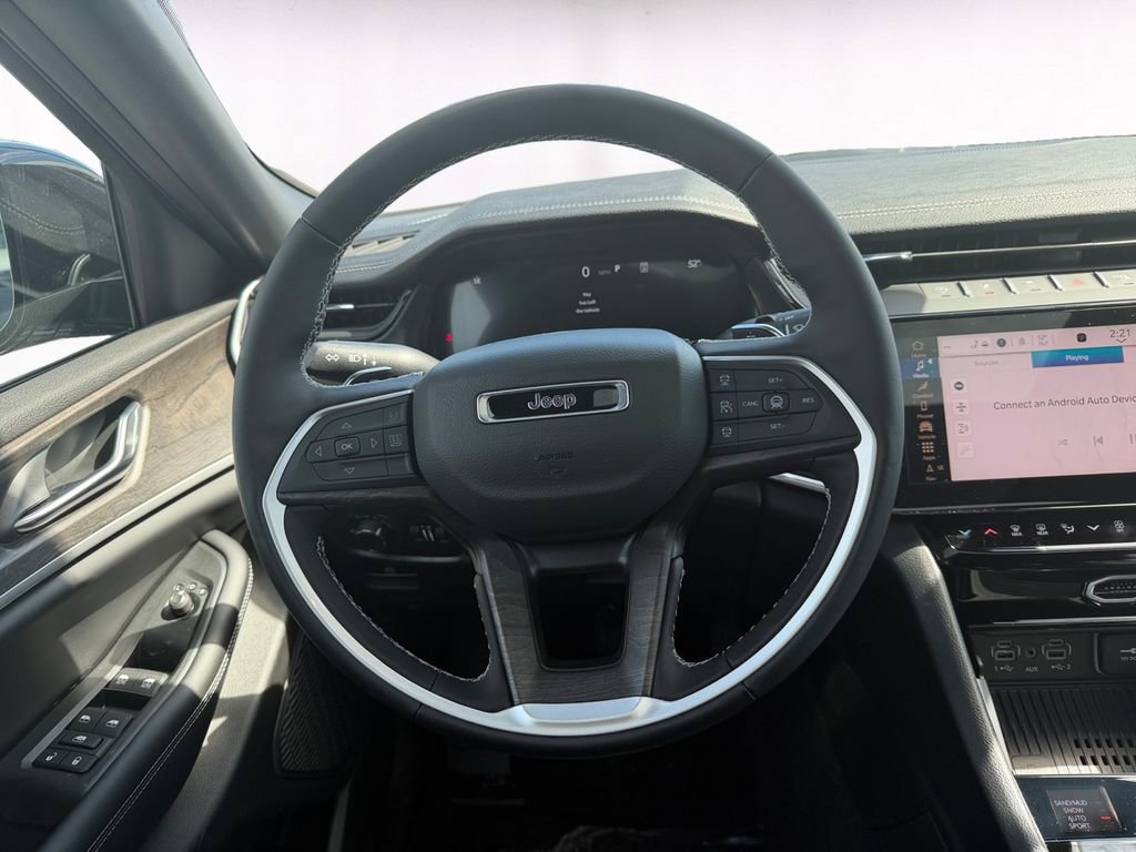 New 2026 Jeep Grand Cherokee Laredo image 12