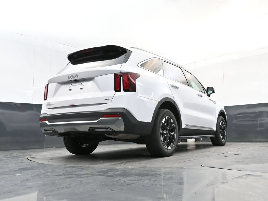 New 2025 Kia Sorento S AWD/4WD image 16