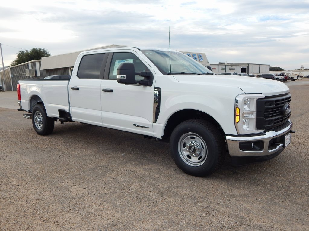 New 2026 Ford F350 2WD Crew Cab Super Duty image 1