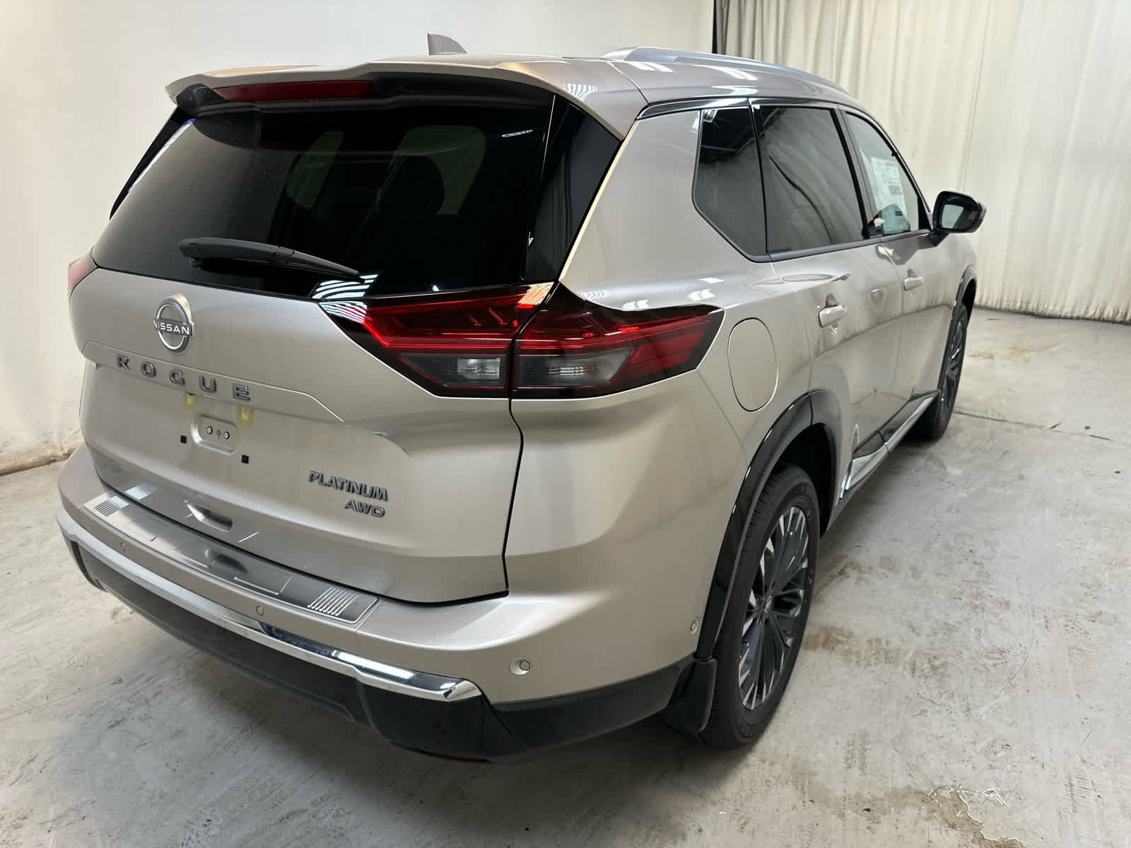 New 2026 Nissan Rogue Platinum image 10