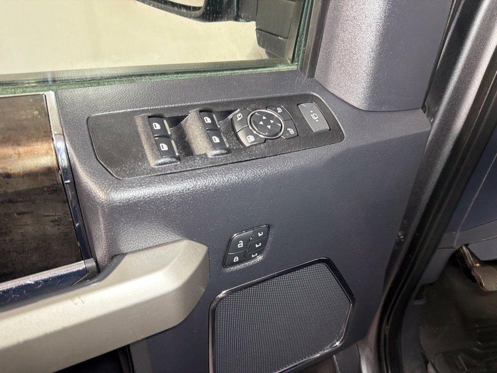 Used 2022 Ford F250 Lariat w/ Tremor Off-Road Package AWD/4WD image 10