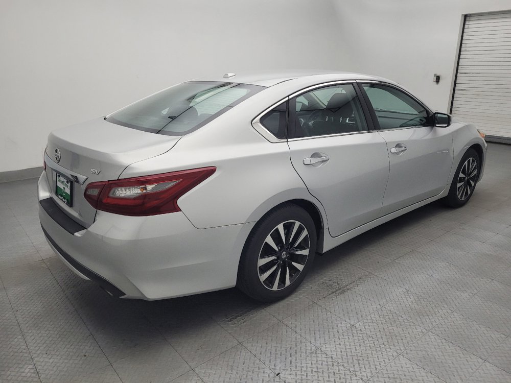 Used 2018 Nissan Altima 2.5 SV FWD image 9