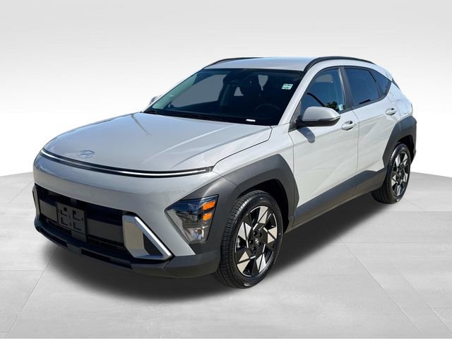 Used 2025 Hyundai Kona SEL image 3