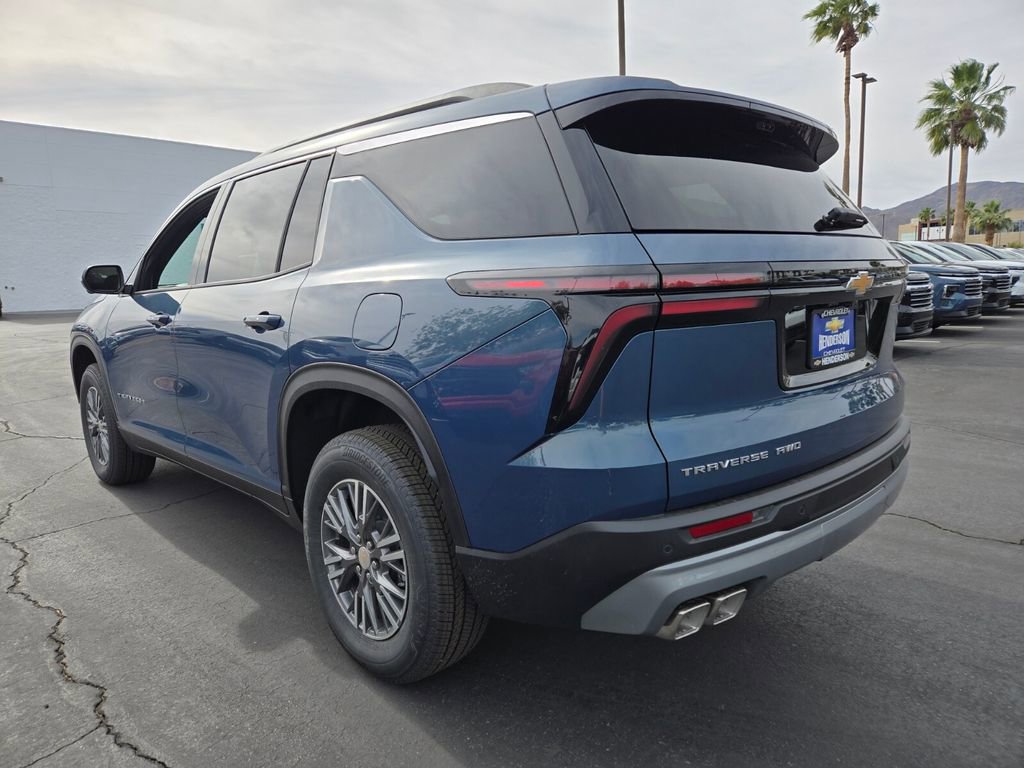 New 2026 Chevrolet Traverse LT w/ Driver Confidence Package AWD/4WD image 3