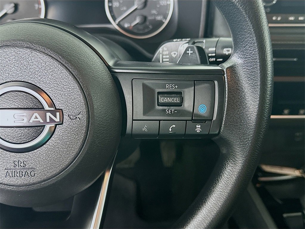 Used 2024 Nissan Rogue SV image 26