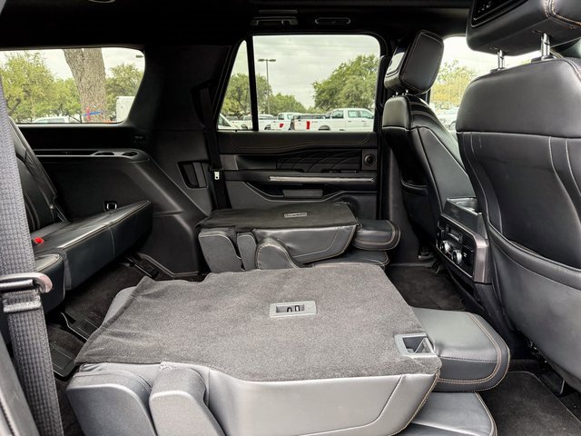 Used 2023 Ford Expedition Max Platinum image 18