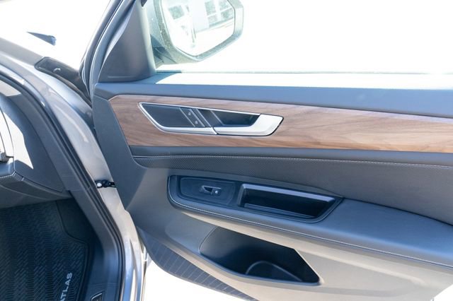 New 2026 Volkswagen Atlas SE image 48