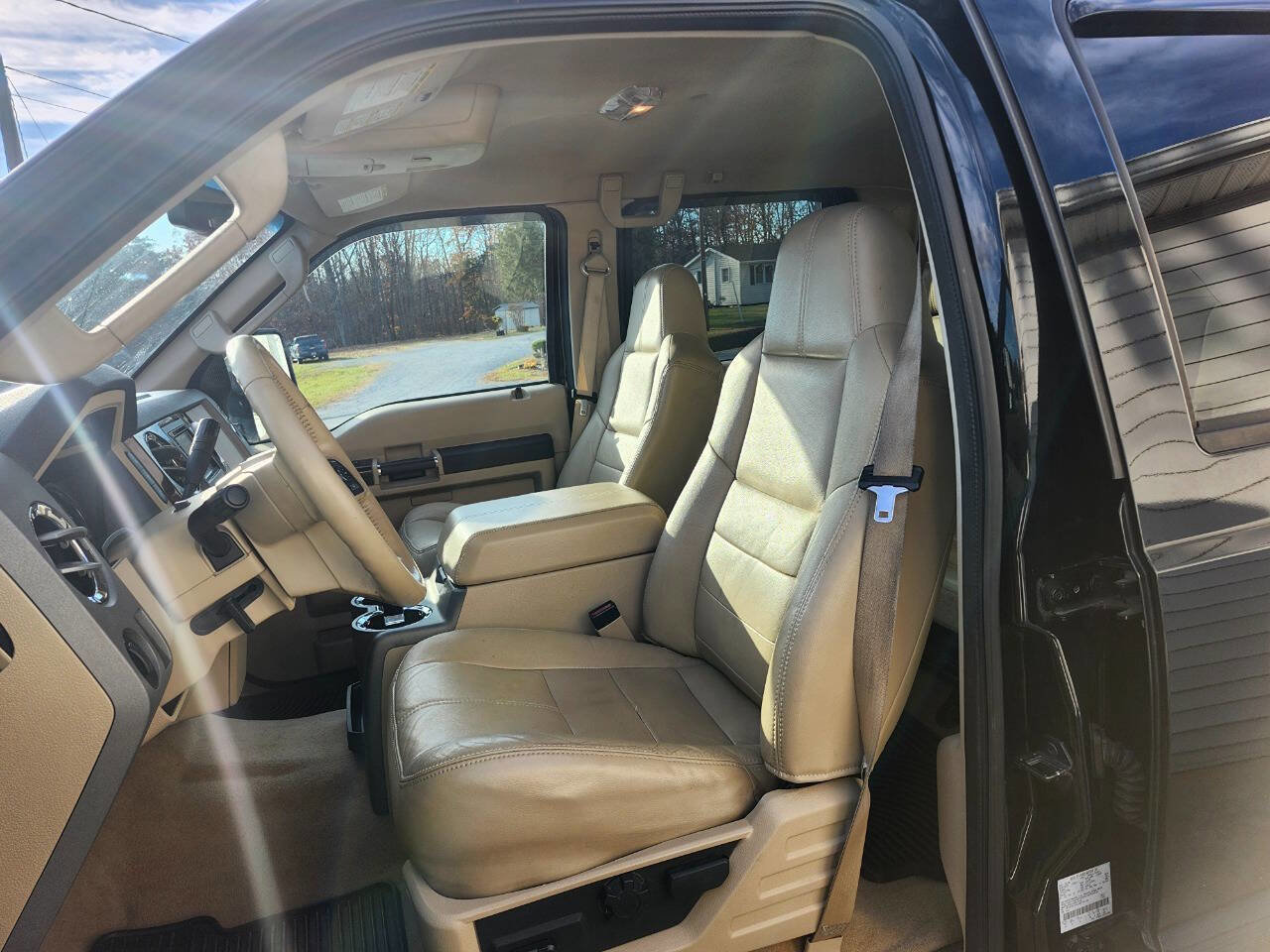 Used 2008 Ford F250 Lariat image 12