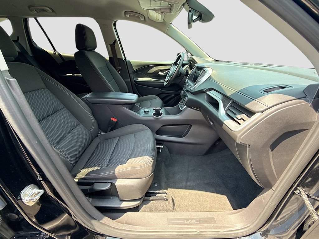 Used 2024 GMC Terrain SLE AWD/4WD image 27