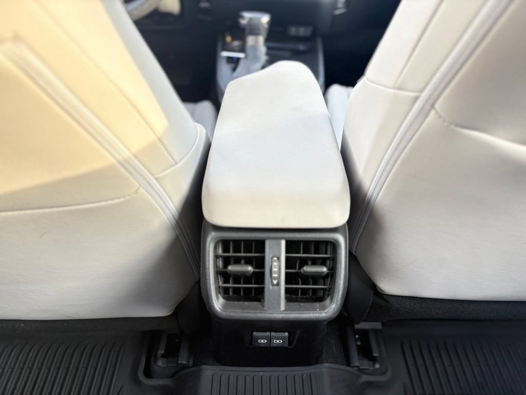 Used 2023 Lexus UX 250h AWD w/ Accessory Package (A2) image 27