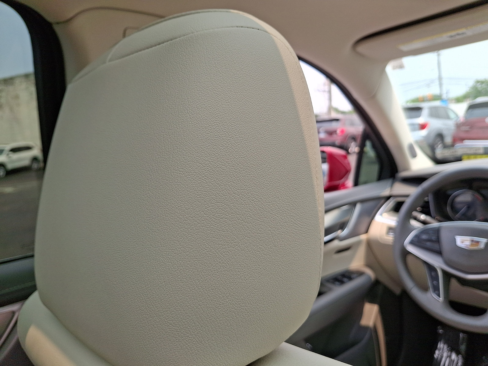 Used 2020 Cadillac XT5 Premium Luxury FWD image 9