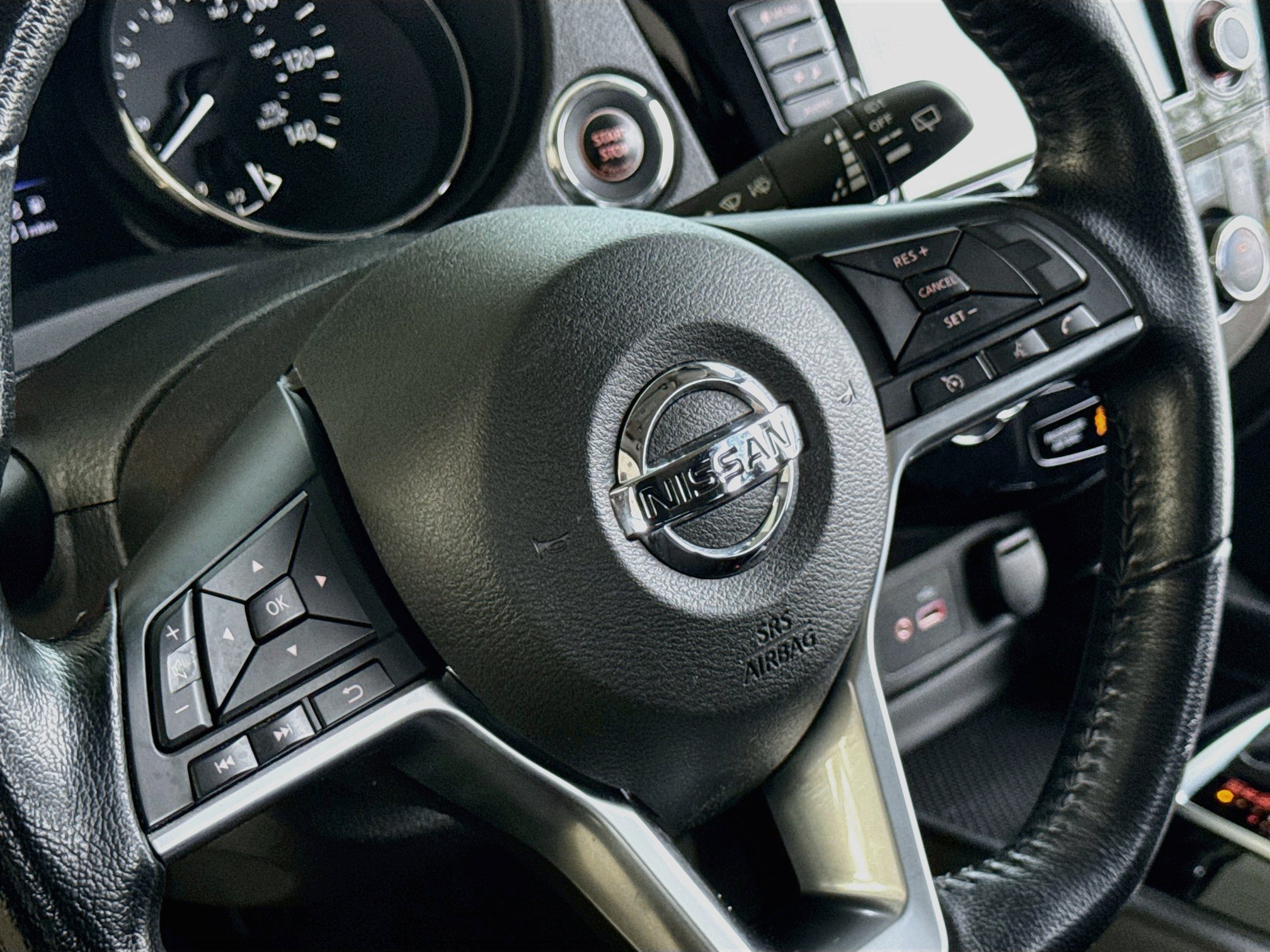 Used 2020 Nissan Rogue SV AWD/4WD image 17