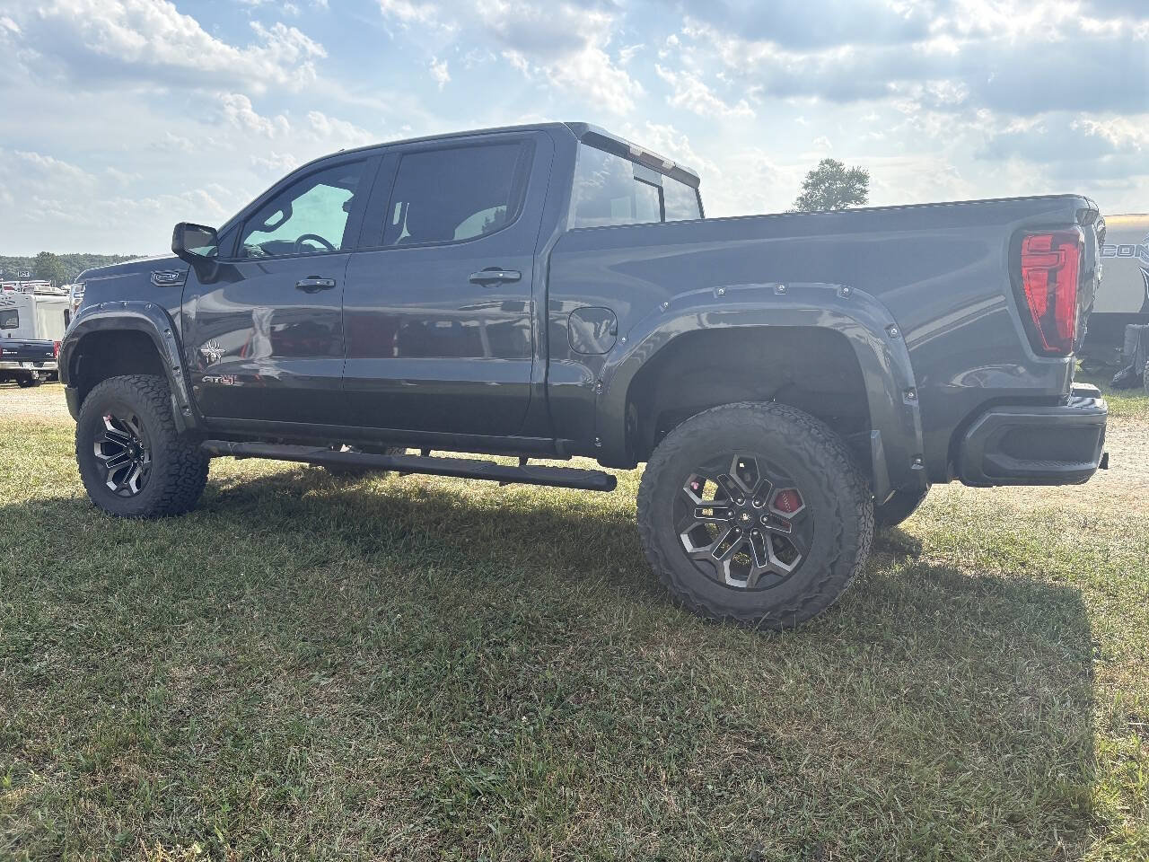 Used 2020 GMC Sierra 1500 AT4 w/ AT4 Premium Package AWD/4WD image 22