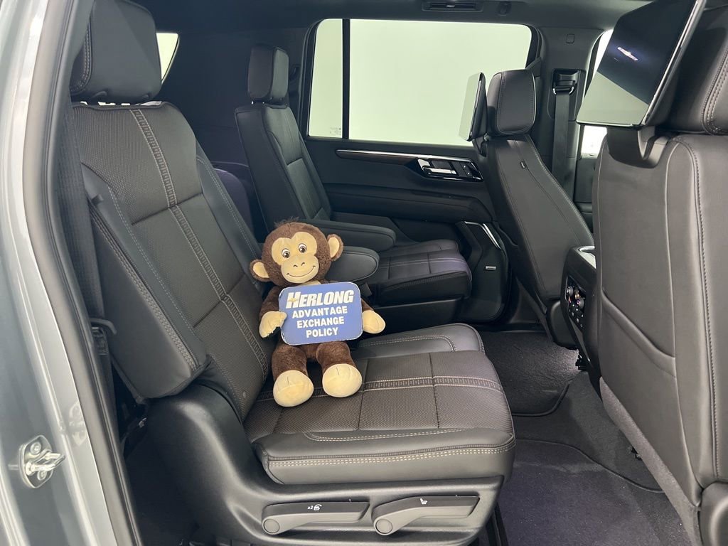 New 2026 Chevrolet Suburban High Country image 27