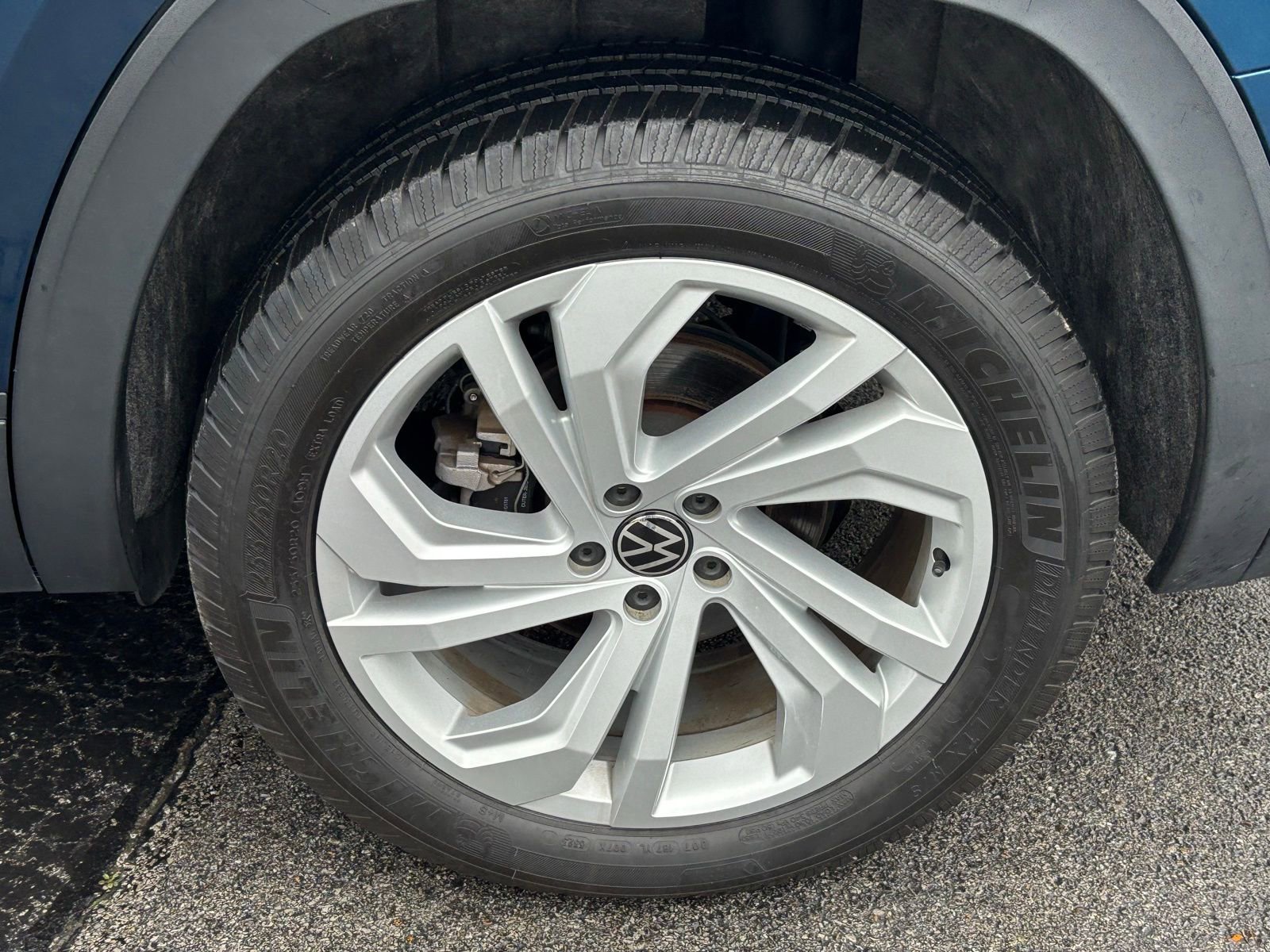 Used 2023 Volkswagen Atlas SE image 14