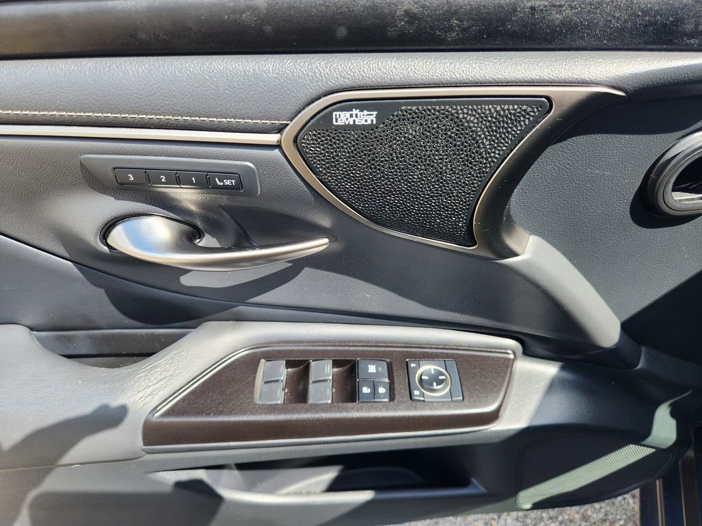 Used 2019 Lexus ES 350 F Sport w/ Accessory Package 2 image 18