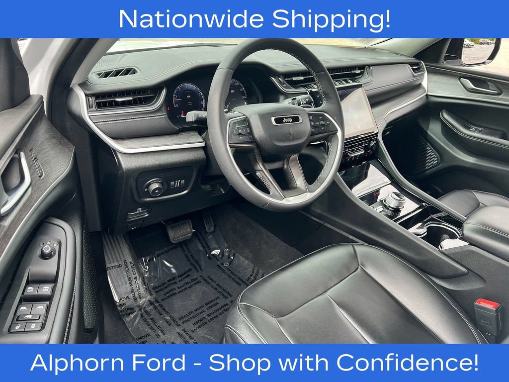 Used 2023 Jeep Grand Cherokee Limited AWD/4WD image 6