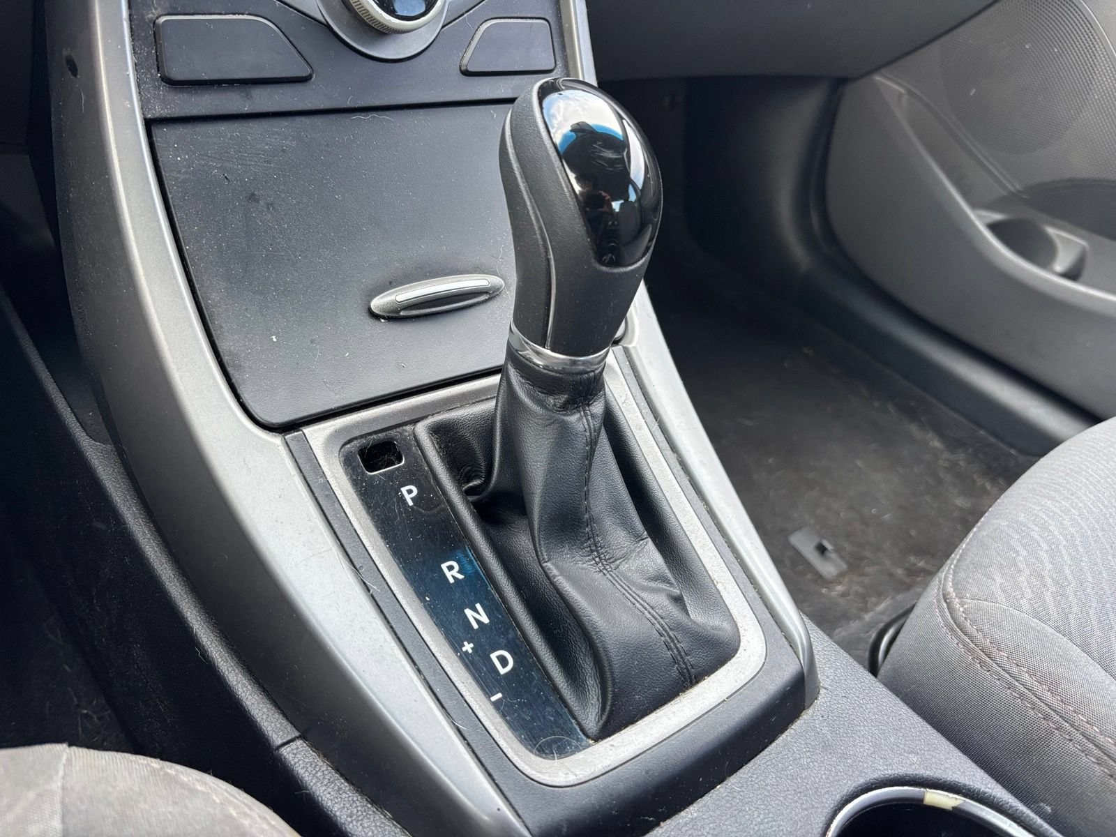 Used 2015 Hyundai Elantra SE w/ Option Group 02 FWD image 11