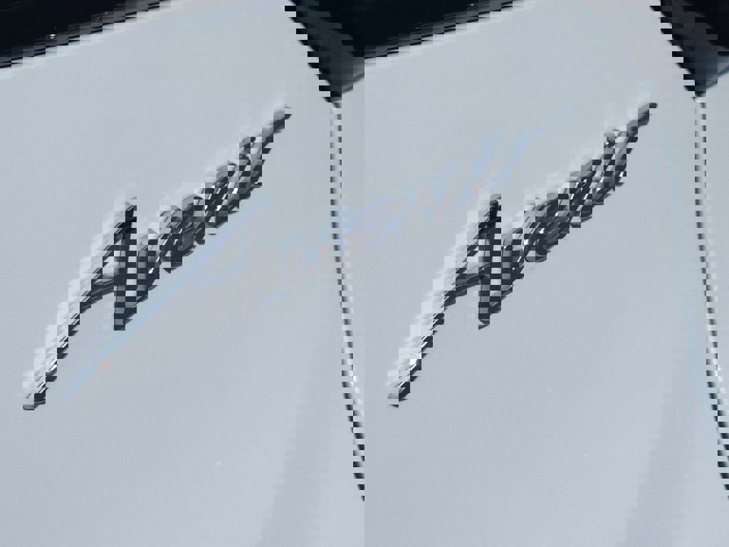 Used 2024 Buick Encore GX Avenir w/ Avenir Technology Package image 16