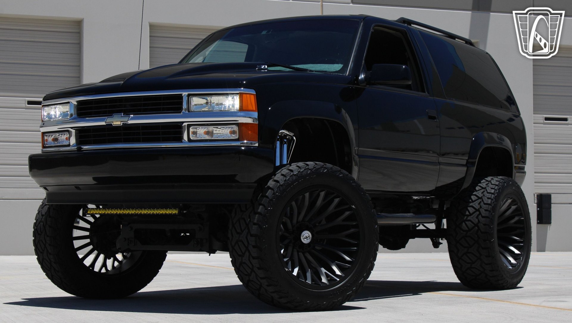 Used 1996 Chevrolet Tahoe 4WD 2-Door image 2