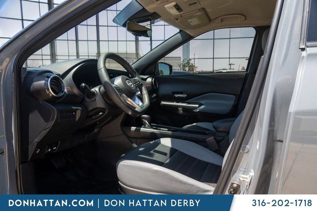 Used 2023 Nissan Kicks SR w/ SR Premium Package FWD image 4