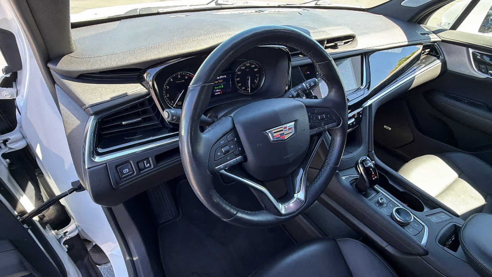Used 2020 Cadillac XT6 Premium Luxury FWD image 10