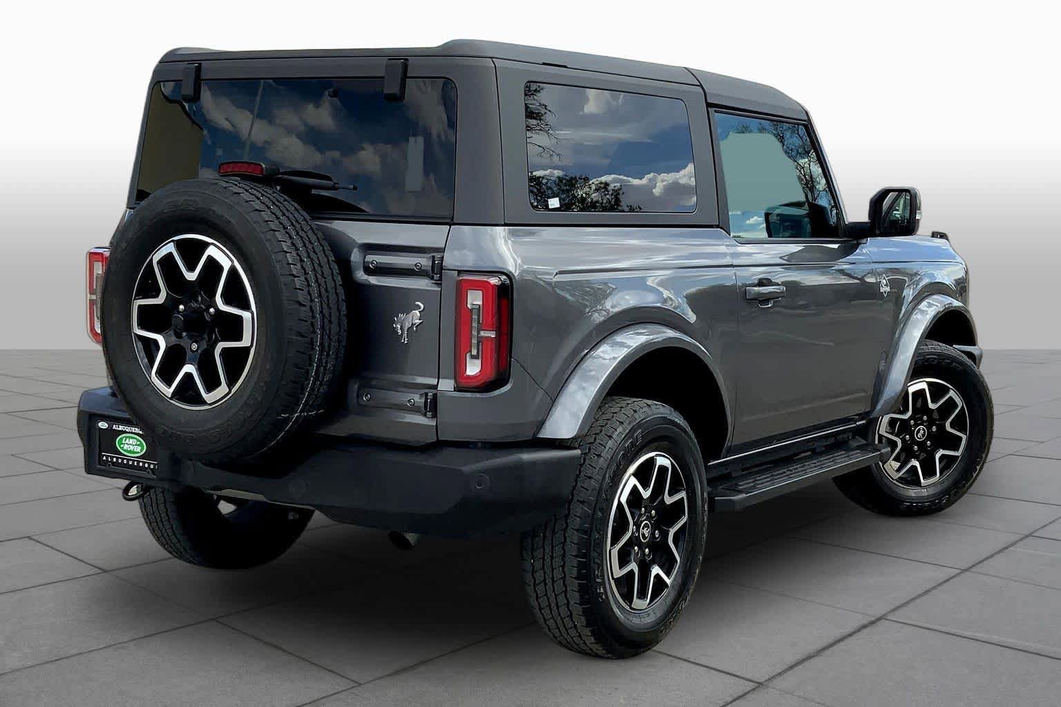 Used 2022 Ford Bronco Outer Banks AWD/4WD image 12