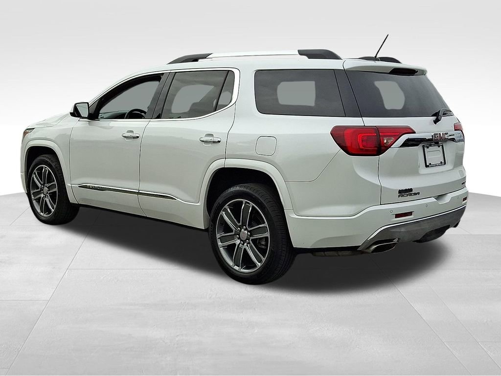 Used 2019 GMC Acadia Denali w/ Technology Package AWD/4WD image 4