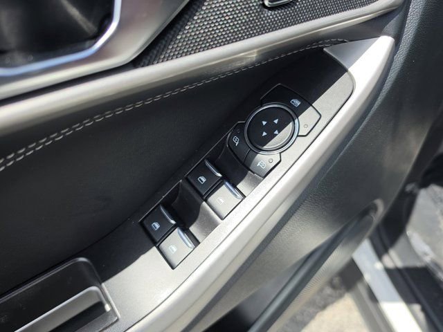 Certified 2024 Ford Explorer XLT RWD image 18