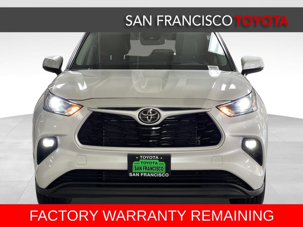 Certified 2025 Toyota Highlander XLE image 8