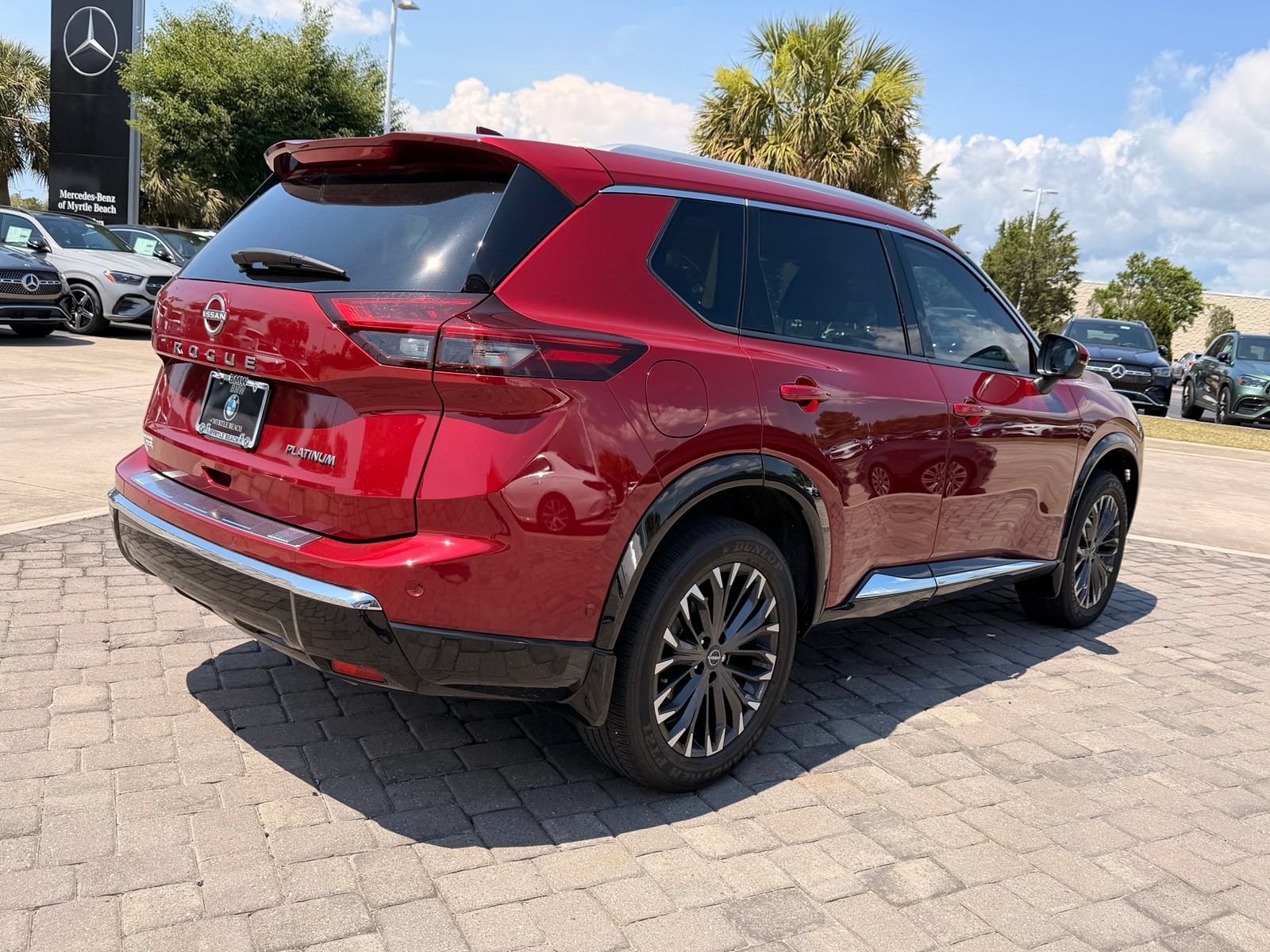 Used 2024 Nissan Rogue Platinum w/ Platinum Premium Package FWD image 9