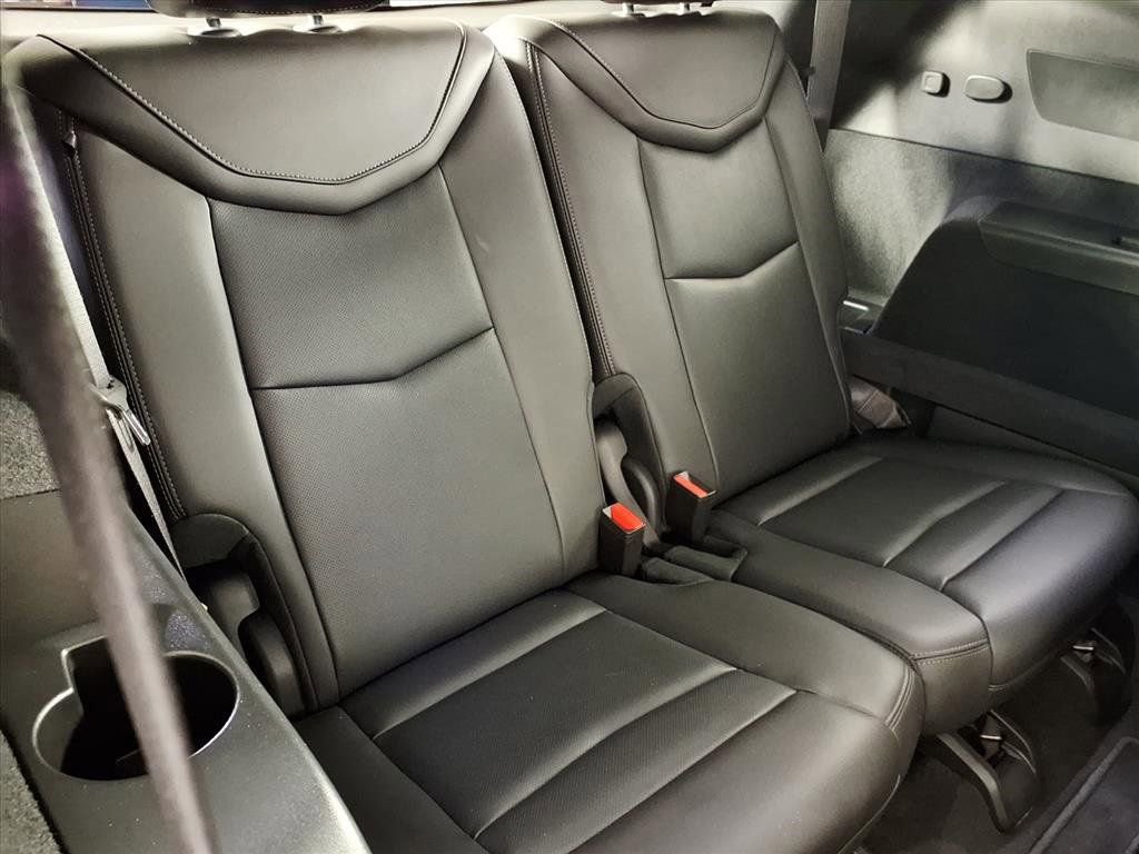 Certified 2025 Cadillac XT6 Premium Luxury image 16