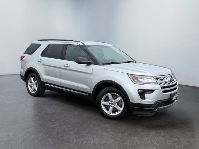 Used 2019 Ford Explorer XLT image 7