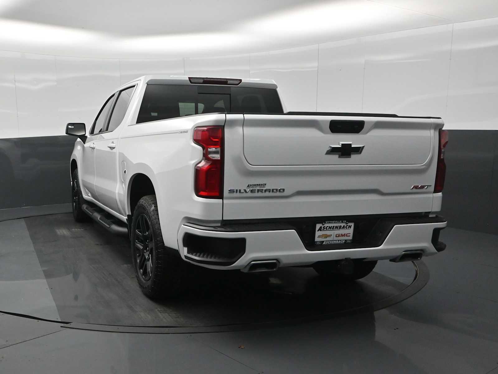 Used 2025 Chevrolet Silverado 1500 RST image 7