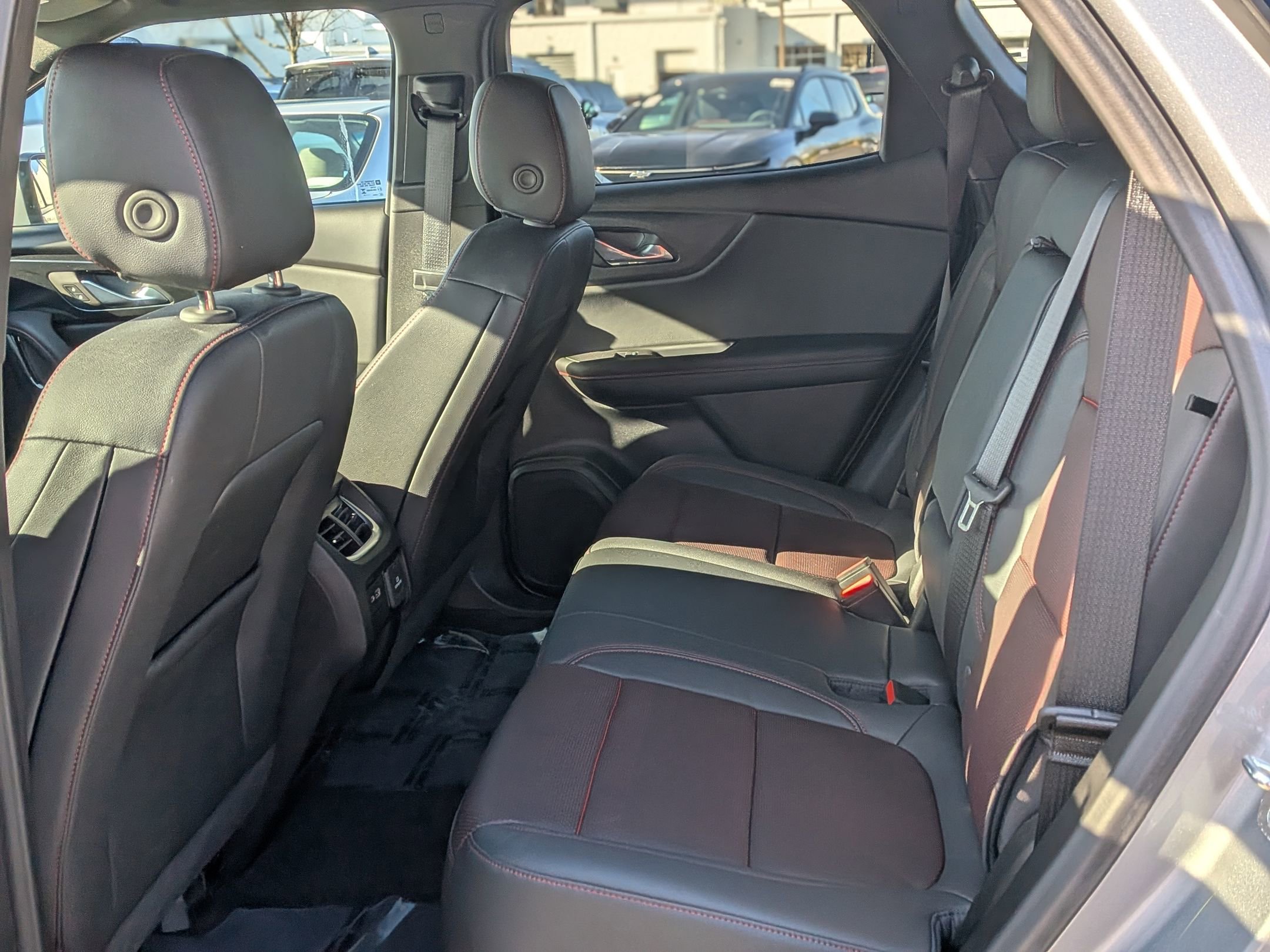 Certified 2025 Chevrolet Blazer RS image 32