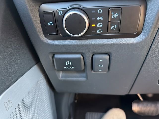 Used 2023 Ford F150 Lightning Platinum AWD/4WD image 35