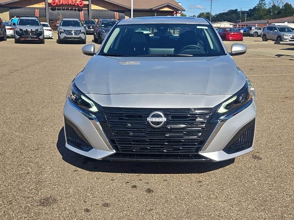 New 2025 Nissan Altima 2.5 SV w/ SV Special Edition Package FWD image 2