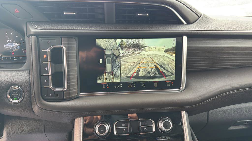 Used 2024 GMC Yukon XL Denali w/ Advanced Technology Package image 33