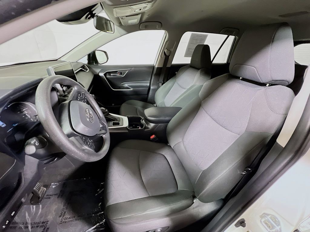 Certified 2025 Toyota RAV4 XLE AWD/4WD image 19
