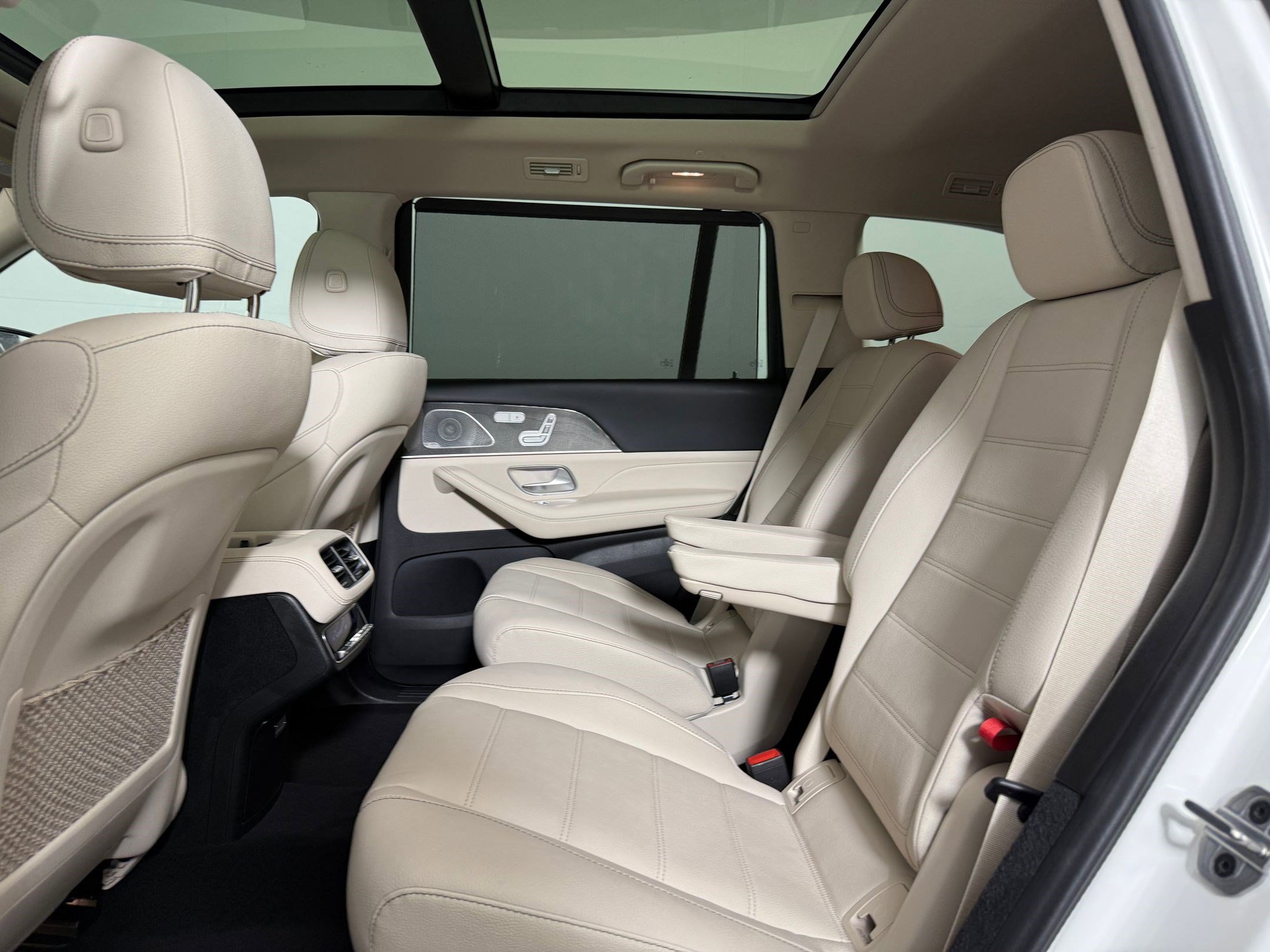 Used 2022 Mercedes-Benz GLS 450 4MATIC image 14