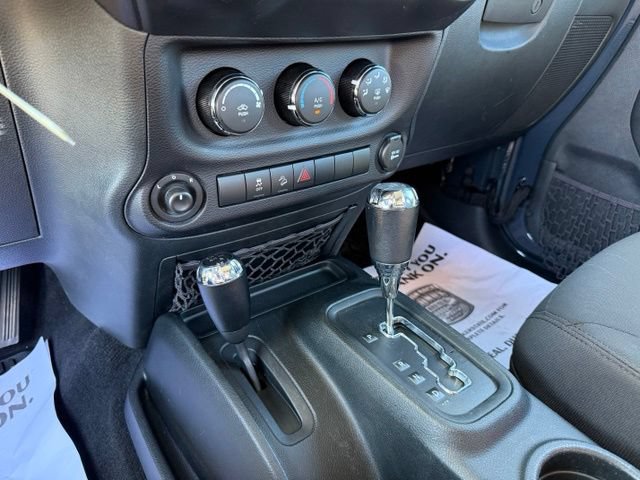Used 2017 Jeep Wrangler Sport w/ Quick Order Package 24S AWD/4WD image 21