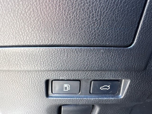 Used 2019 Lexus ES 300h w/ Accessory Package 2 FWD image 24