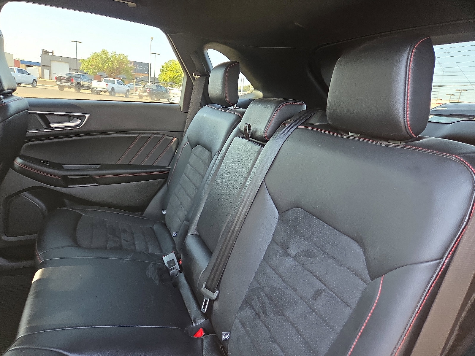 Used 2024 Ford Edge ST-Line image 9