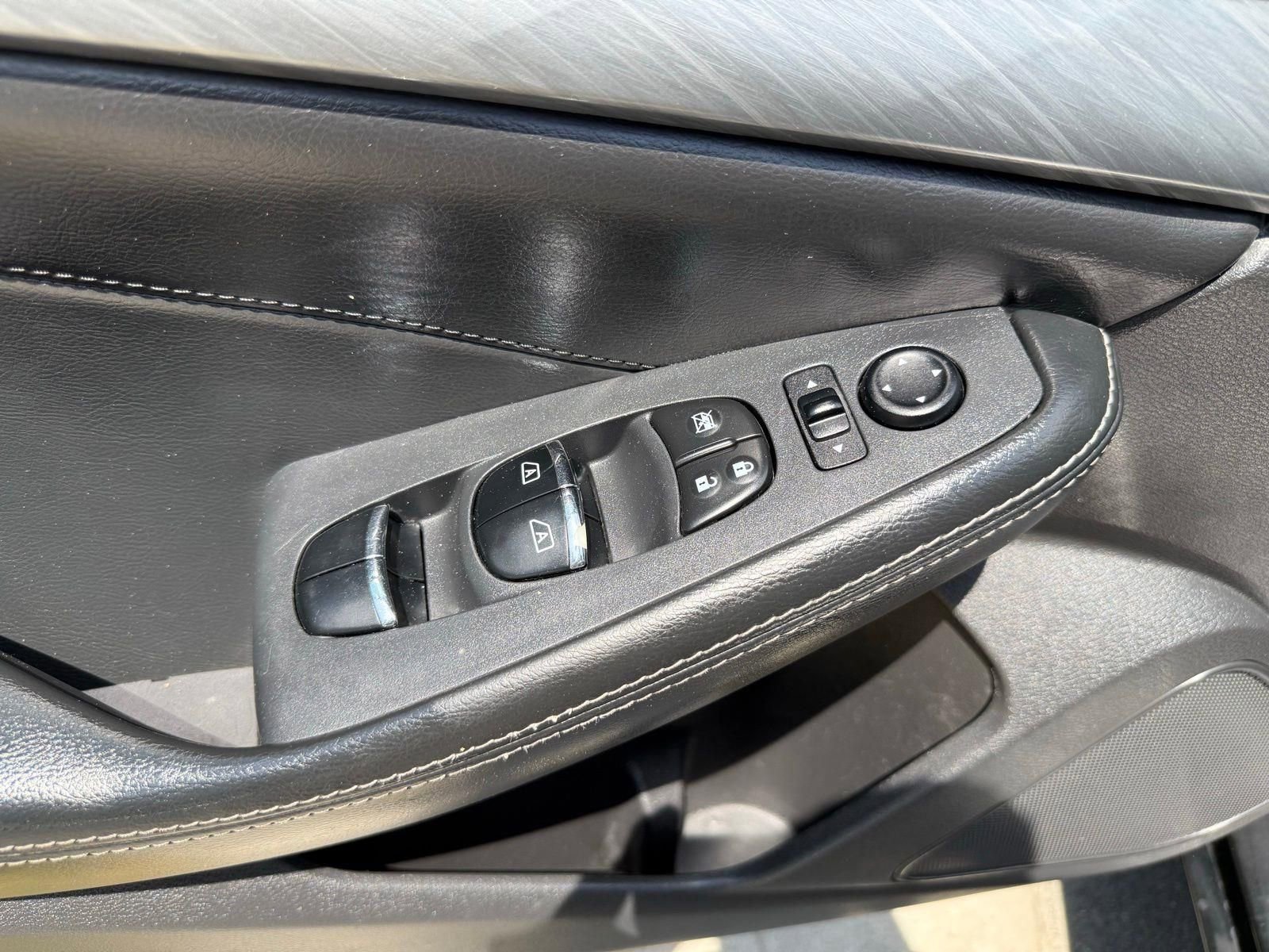 Used 2017 Nissan Maxima 3.5 SL FWD image 19