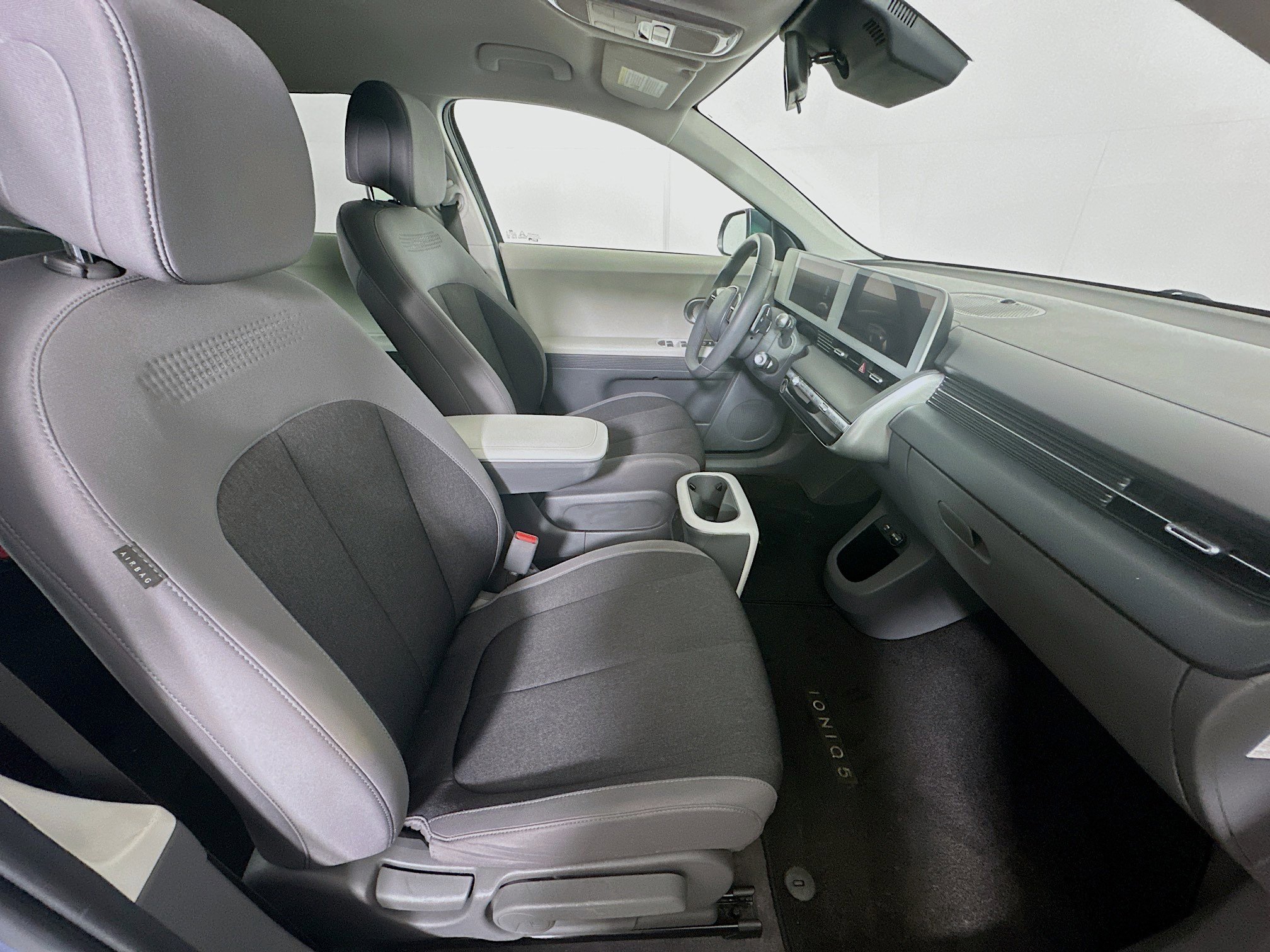 Used 2023 Hyundai Ioniq 5 SE RWD image 30