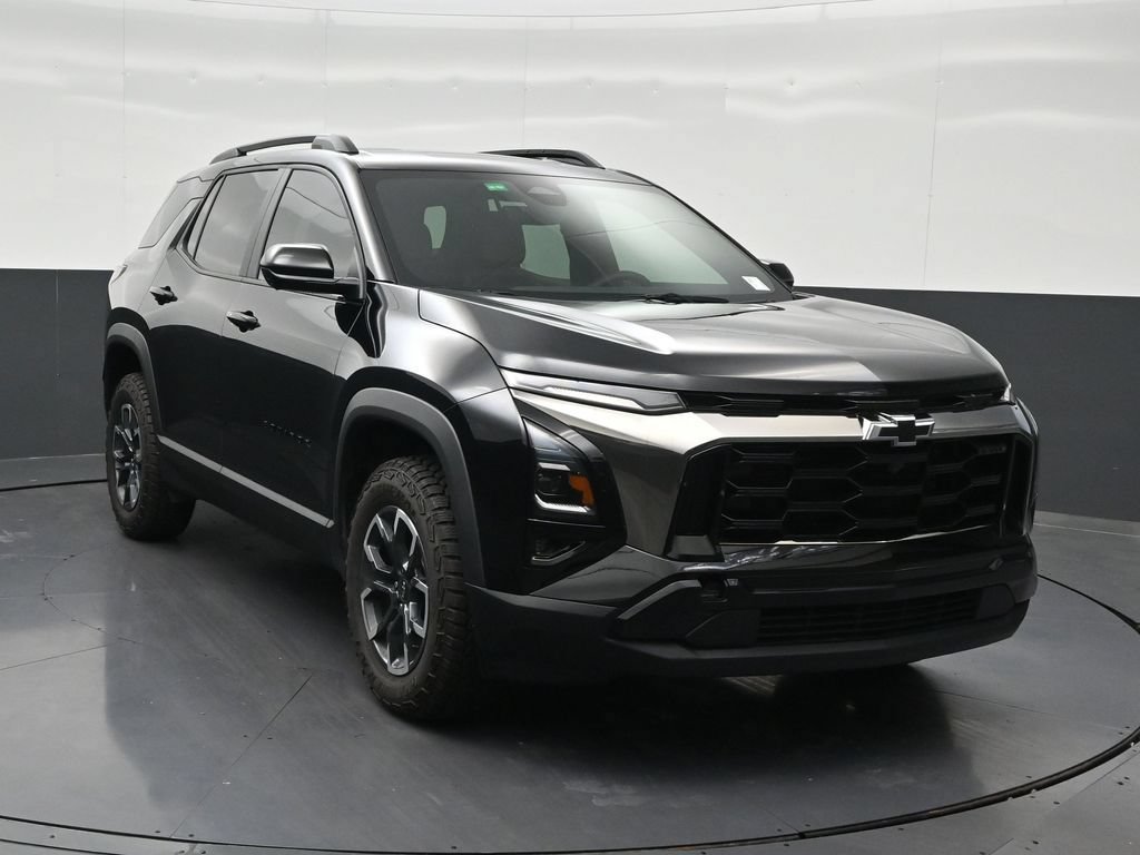 Used 2025 Chevrolet Equinox ACTIV w/ Safety and Technology Package FWD image 8