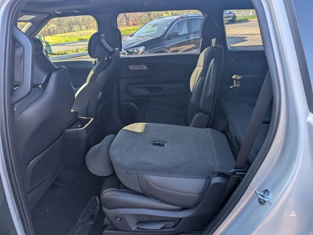 New 2027 Kia Telluride S image 9