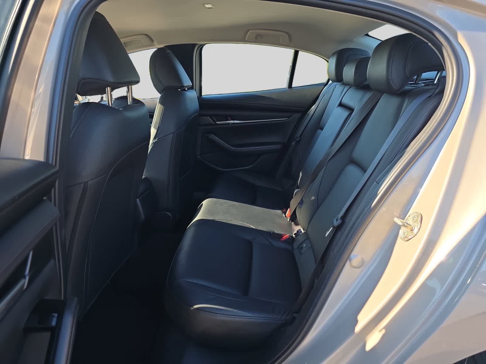 Used 2025 MAZDA MAZDA3 s FWD image 17
