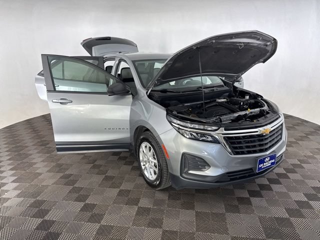 Used 2023 Chevrolet Equinox LS w/ LS Convenience Package FWD image 14