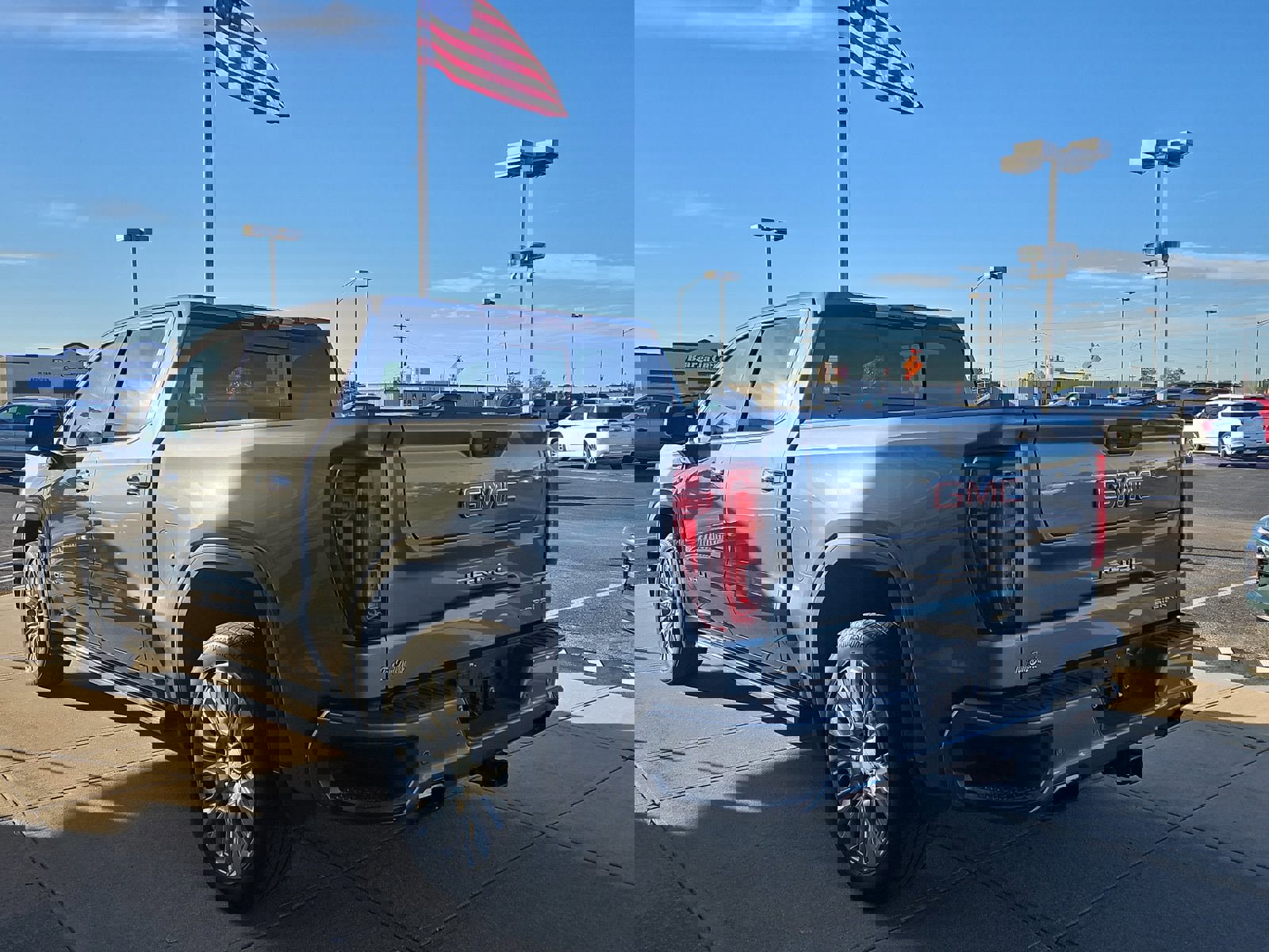 Used 2021 GMC Sierra 1500 Denali w/ Denali Ultimate Package image 3